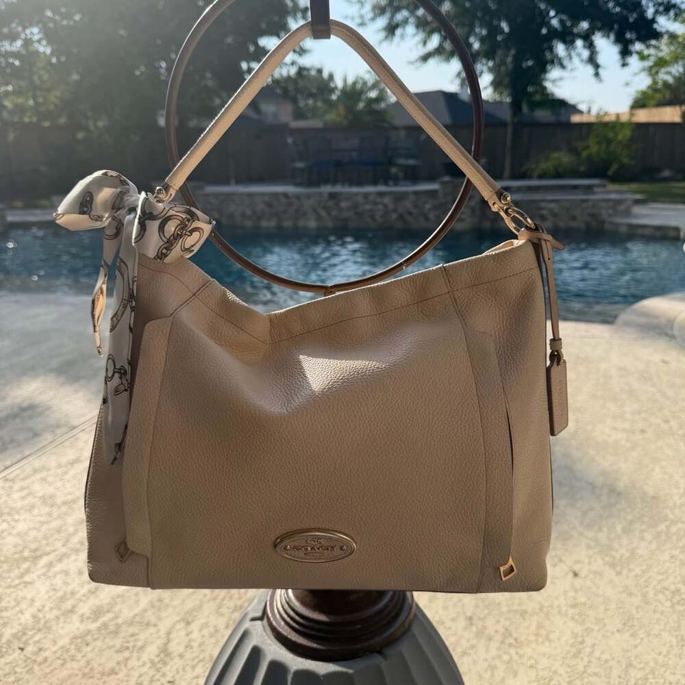 Coach Scout Hobo Leather Shoulder Bag Tan